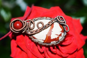 Mookaite Jasper Necklace in Oxidized Copper, vintage jewelry, healing crystal