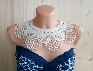 Crochet Lace COLLAR, detachable beige collar, Elegant textile collier,