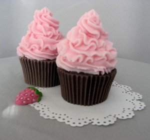 Cuapcake soap chocolate and strawberry scent for a young princess