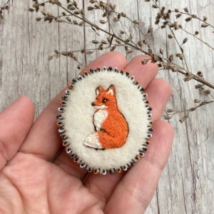 Felted pin Fox
