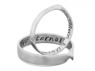MOBIUS-RINGS-SET-OF-2-RINGS-WITH-DIFFERENT-WIDTHS-PERSONALIZED-WITH-HAND-STAMPED-MESSAGE