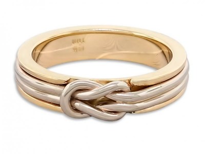 sailor-knot-gold-wedding-ring-altermative-gold-engagement-ring