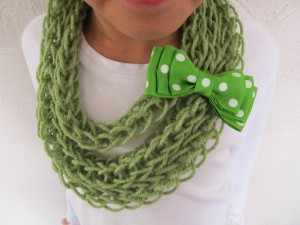 Handmade Green infinity scarf with green and white polka dot bow, girl infinity scarf, girl spring scarf, girl accessory, infinity scarf,  kids scarf handmade, green kids infinity scarf handmade, birthday gift girl