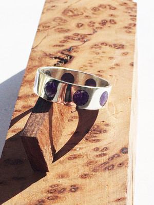 Sterling Silver Ring with Crushed Purple Oyster Shell Inlay