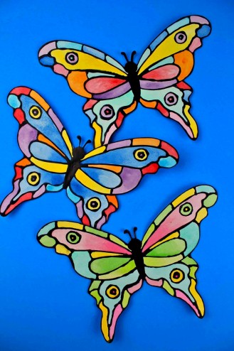 Faux-Stained-Glass-Butterfly-Craft