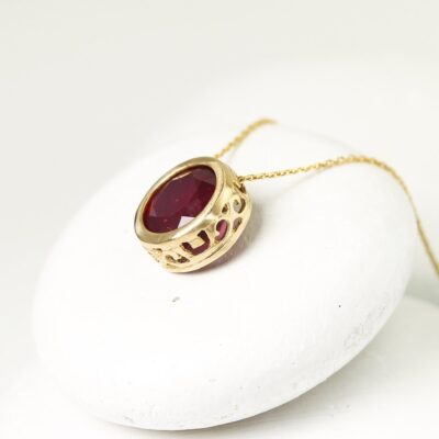 Gold-Solitaire-Necklace-in-14K
