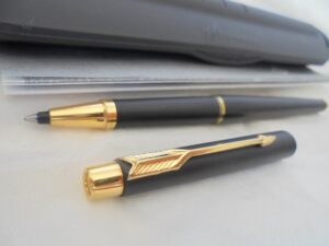 PARKER CLASSIC LADY Roller Pen Matte black and gold in gift box with garantee Original