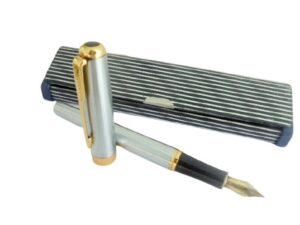 BAOER 388 Fountain Pen in Steel and gold color trims